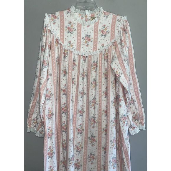 Vintage LL Bean By Lanz Flannel Nightgown Floral Ruffle Cottage Prairie Pink XL - Picture 2 of 16
